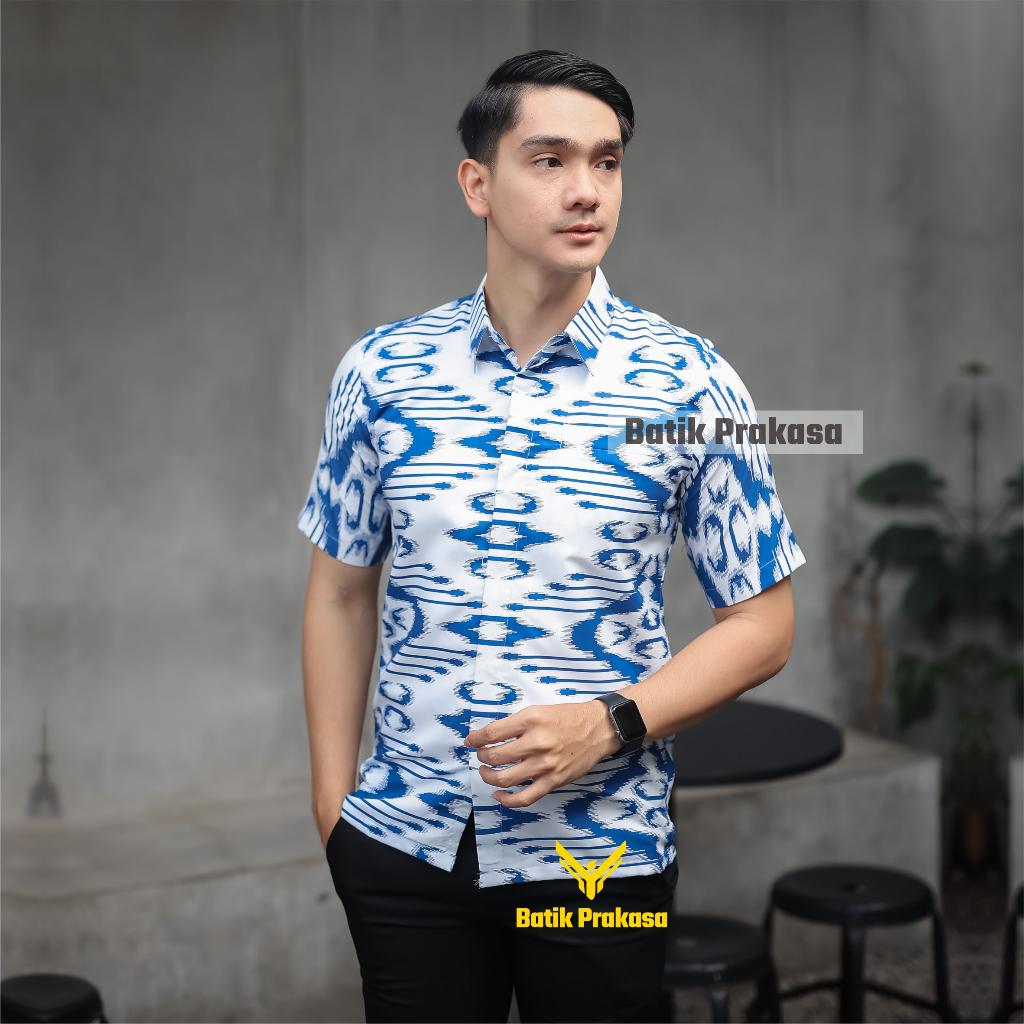 Kemeja Batik Prakasa Motif Bajradaka Slimfit Lengan Pendek Batik Solo