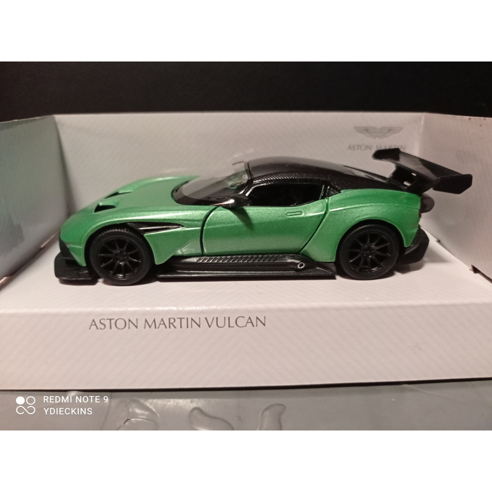 Diecast Kinsmart Miniatur Mobil Aston Martin Vulcan - Green