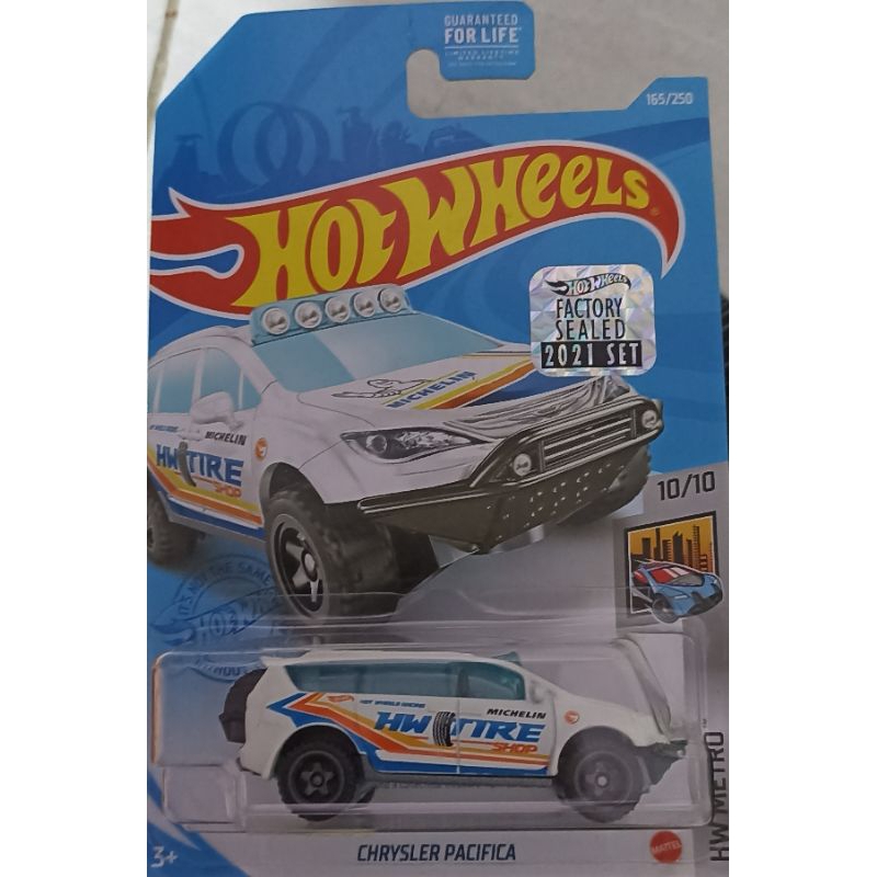 Hotwheels Treasure Hunt Reguler Chrysler Pacifica, HW THR