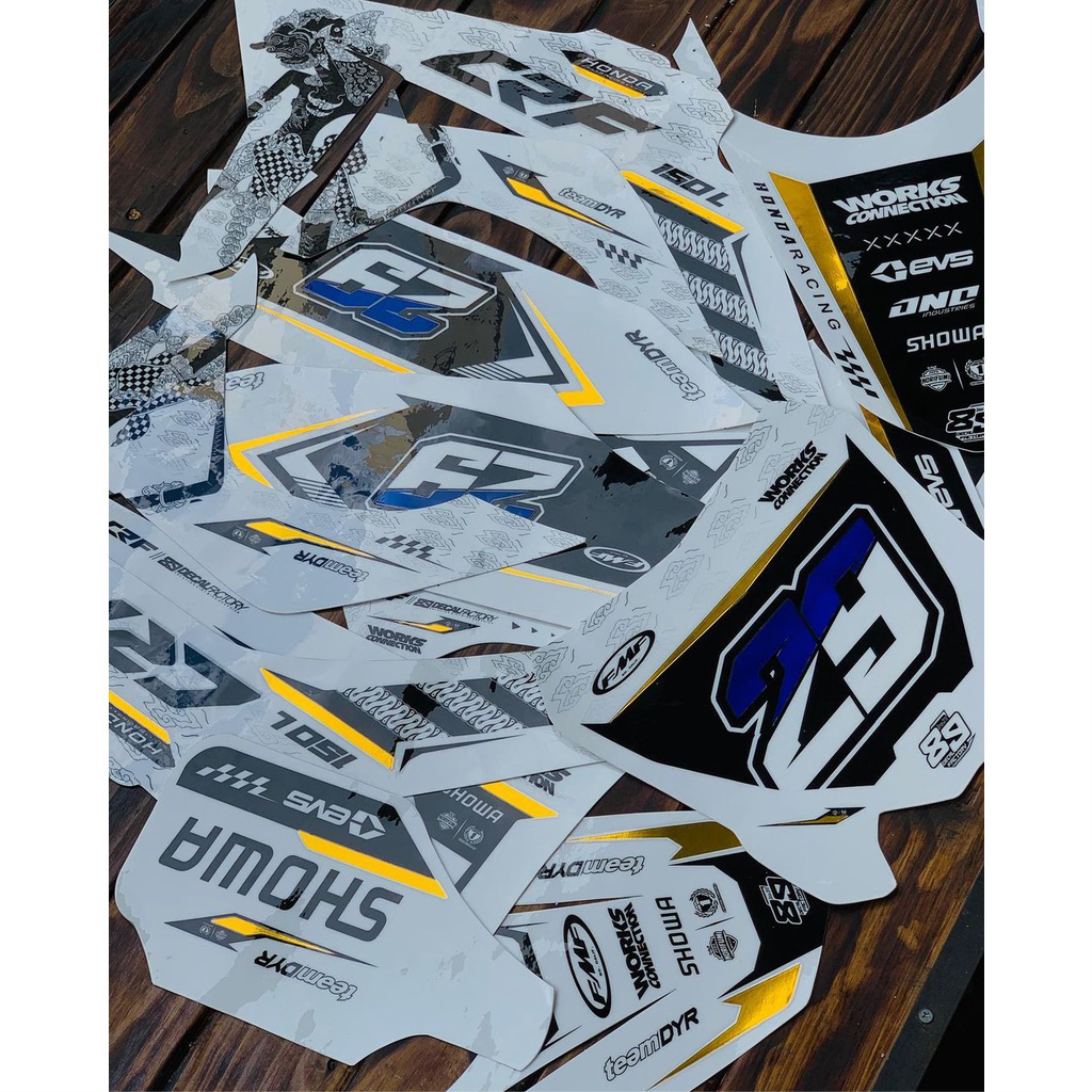 DECAL CRF 150 MOTIF WAYANG / DECAL CRF PUTIH decal crf 150 l /decal crf /decal crf 150 l /decal crf 