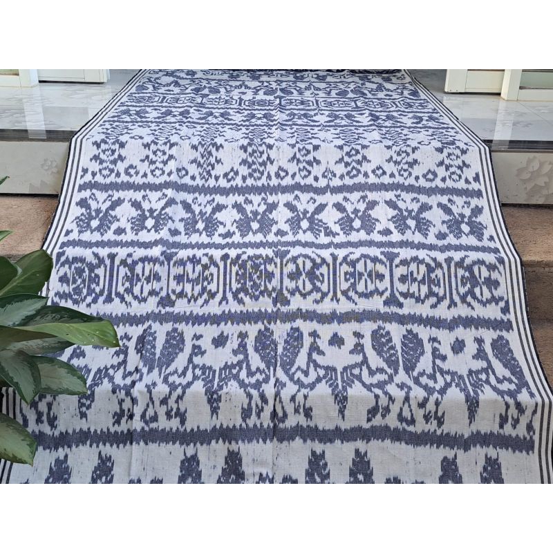 KAIN TENUN IKAT HAND MADE BLANGKET TRADITIONAL ETHNIC (SPECIAL MOTIF HEWAN)