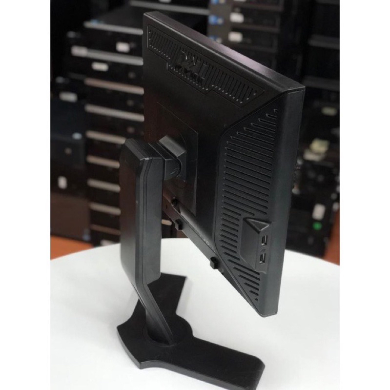 MONITOR DELL 19inch SQUARE VGA DVI LIKE NEW