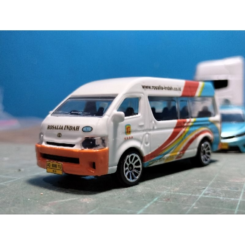 diecast miniatur mobil travel Toyota Hiace commuter Rosalia indah