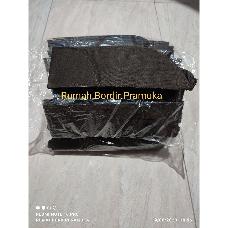 Peci pembina/peci pembina/peci warna coklat bahan drill&bludru