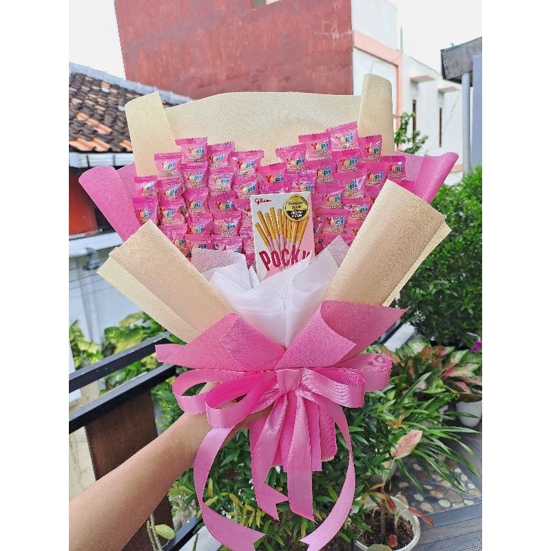 

Bouquet Snack isi Permen Yupi Ukuran Large