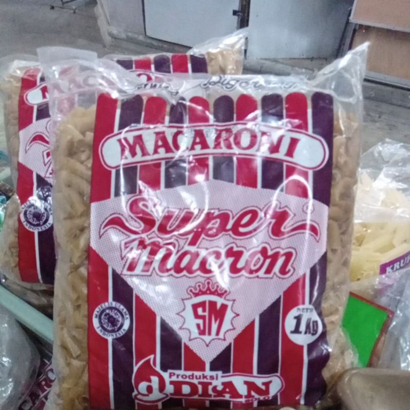 

Macaroni mentah super macron