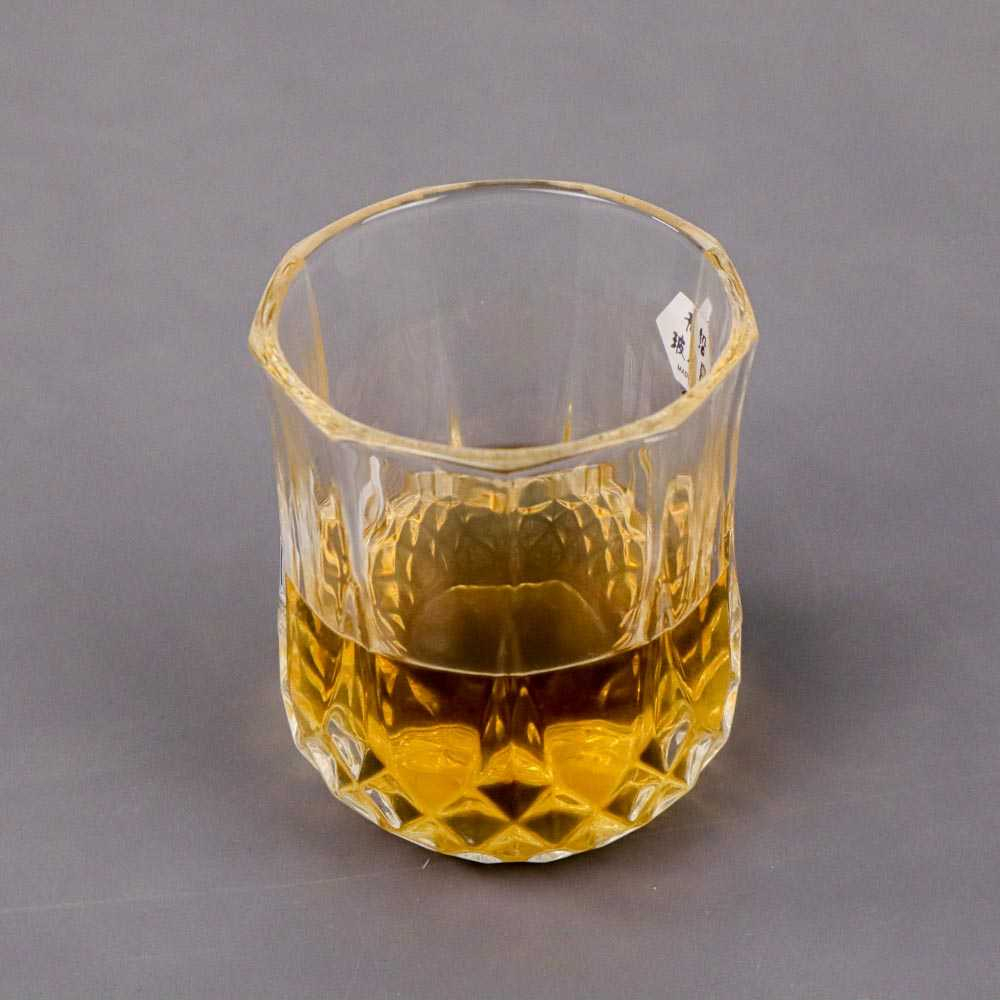 Gelas Cangkir Whiskey Wine Crystal Glass Cup Sloki 200ml Desain Elegan Minimalis Gelas Material Kaca Kristal