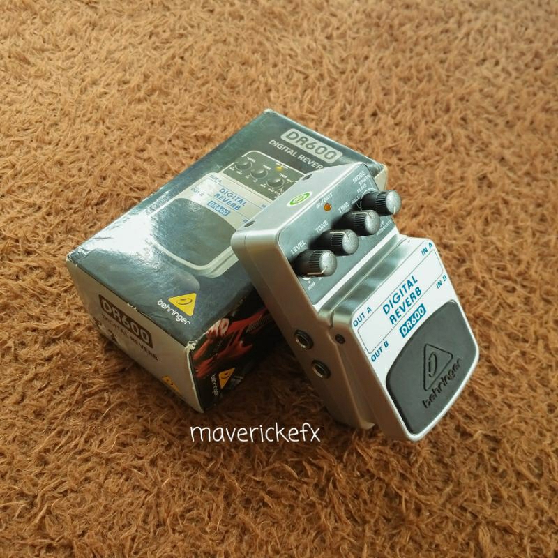 Behringer DR600 Digital Reverb Pedal Efek Gitar dan Bass