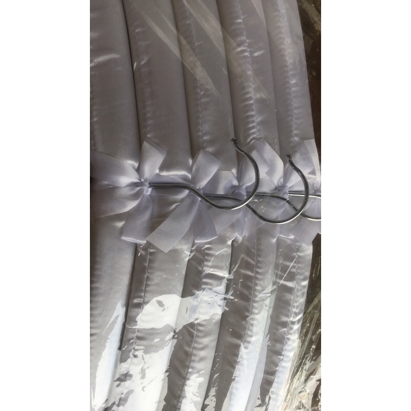 Hanger Satin
