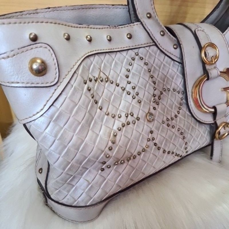 TAS GUESS PEARL WHITE AUTH