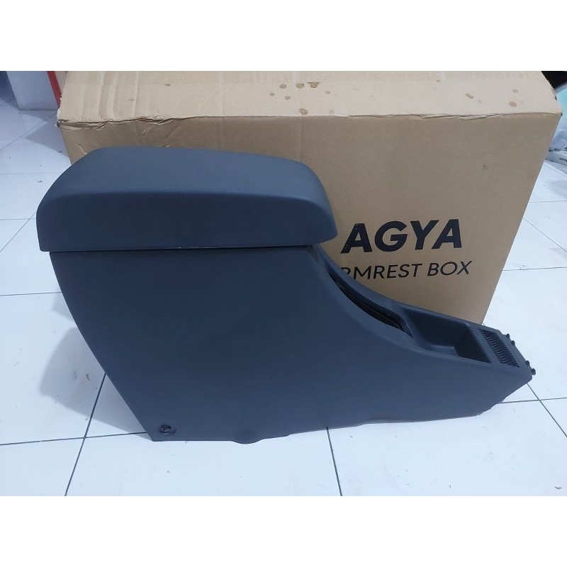 CONSULE BOX AGYA AYLA ORIGINAL AMREST BOX AYLA AGYA ORI TEMPAT BARANG MINUM TENGAH MOBIL AYLA AGYA