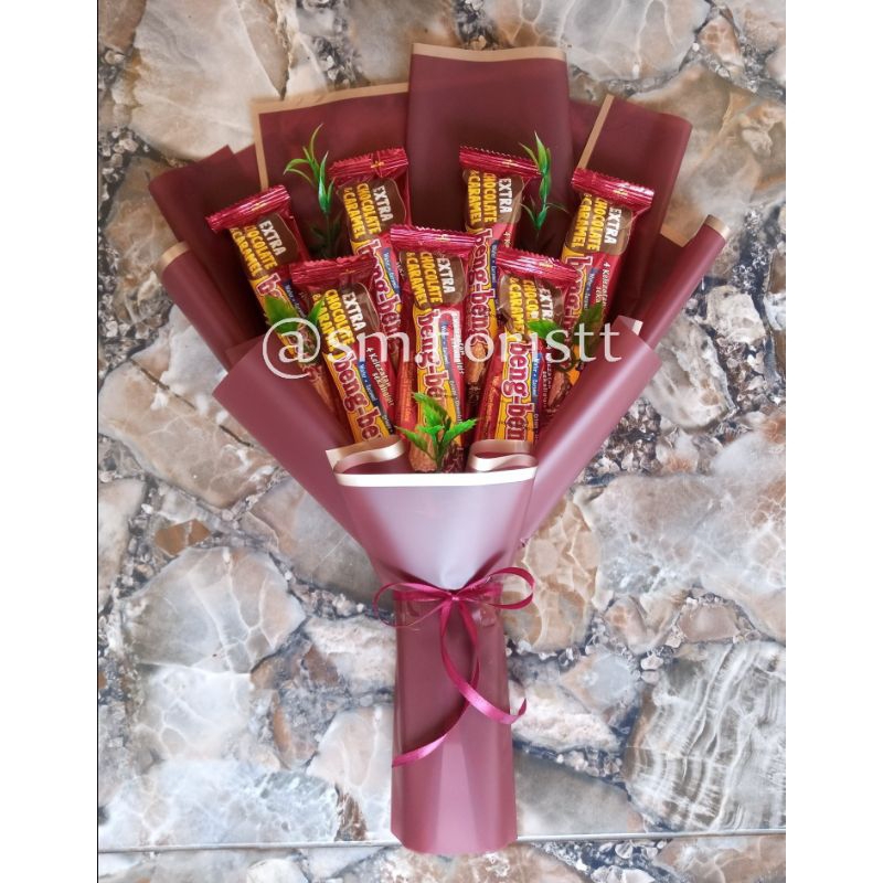 

BUKET SNACK COKLAT GIFT HADIAH WISUDA ULANG TAHUN DLL