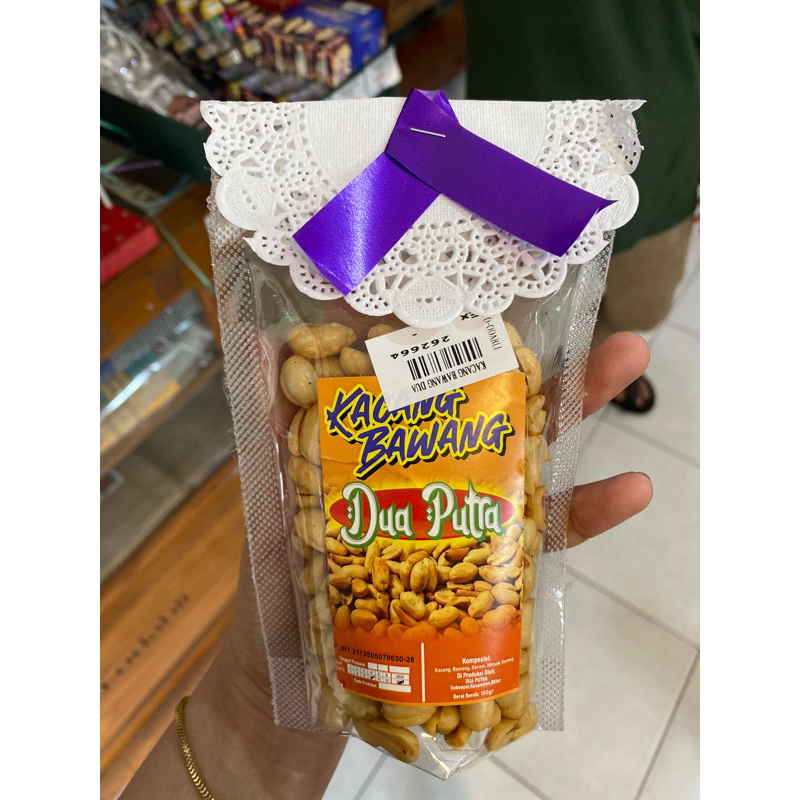 

Kacang Bawang “Dua Putra”