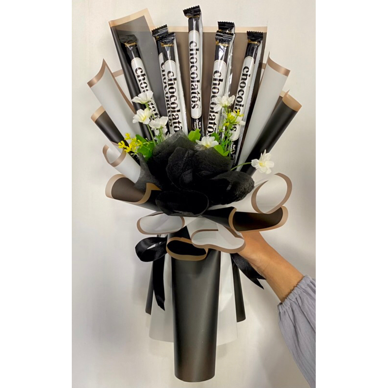 Bouquet Snack by arv.stuff / gift birthday semprotulation graduation jajan snack bunga kado terbaik gift box special surprise semua acara nikahan ulang tahun perpisahan pelepasan kelulusan artificial bestseller kado kekinian