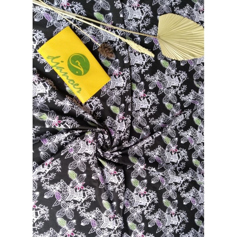 Batik Premium motif Menara dan Parijoto