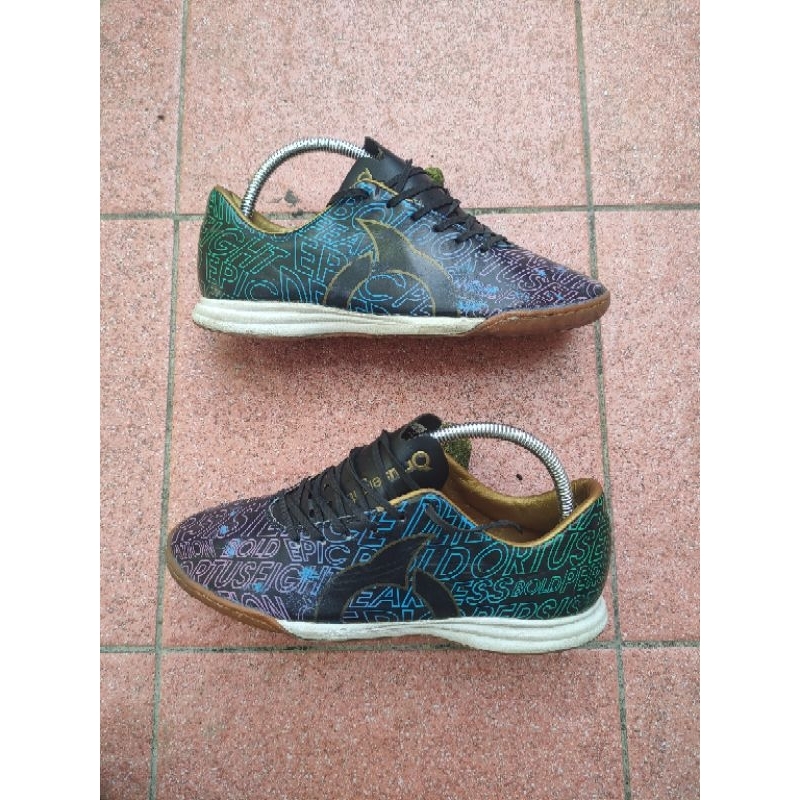 sepatu futsal size 39 bekas / second