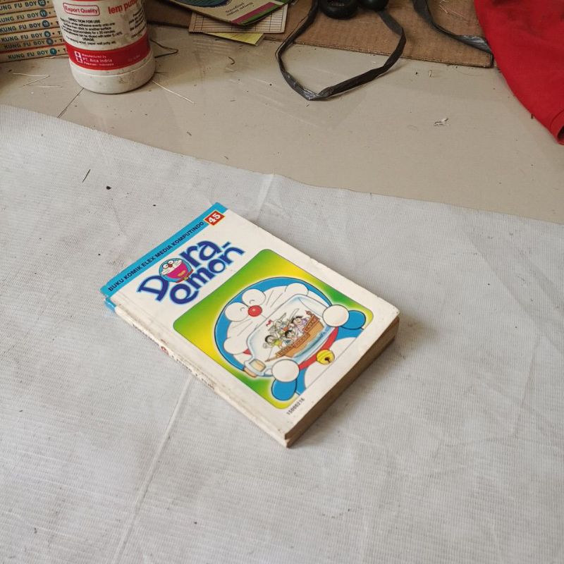 komik DORAEMON ( paketan 2 buku) no 44 dan 45