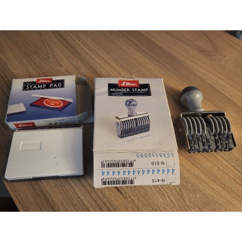 

Number Stamp 10 digit merk Shiny + stamp pad