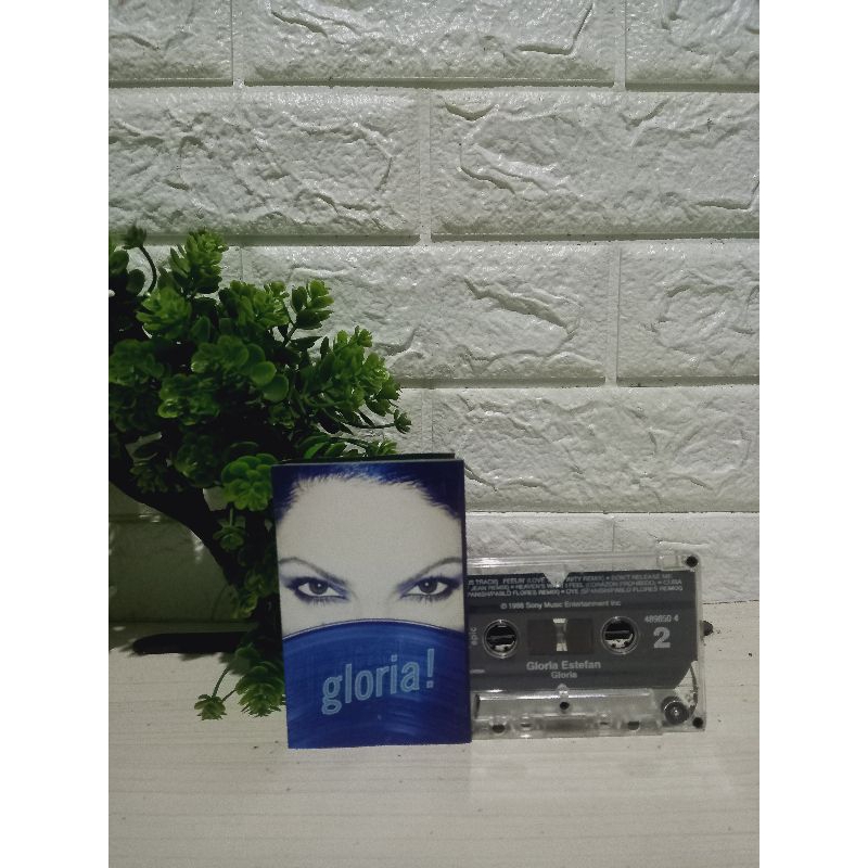 Kaset GLORIA - GLORIA!