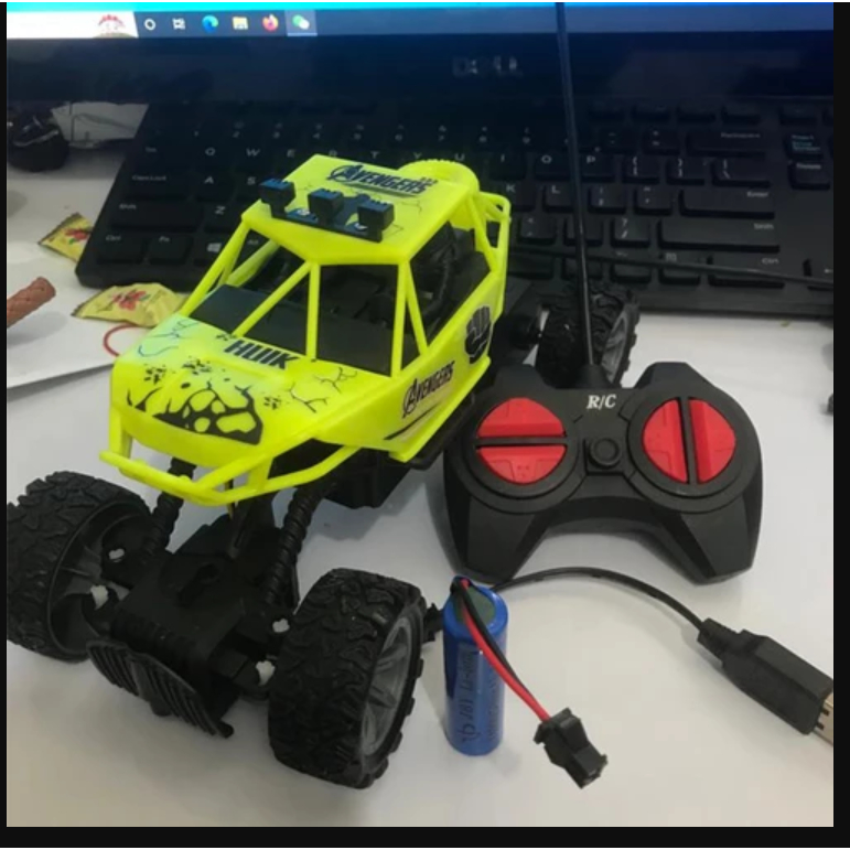 Mainan Anak Laki Laki  Mobil Remot Control Mobil Jip x cross country climbing Mainan Rc Off Road Jeep