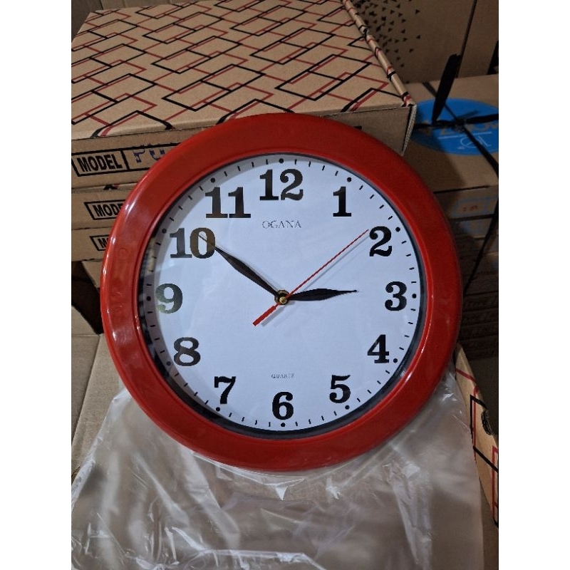 Jam dinding Ogana Polos