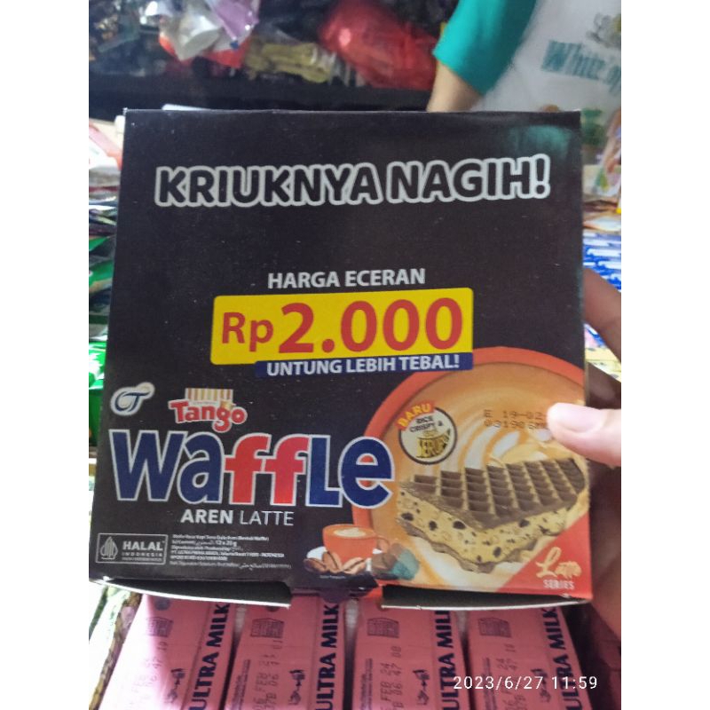 Tanggo Waffle Choco Hazulnut &amp; cookies cream (12x24gr )