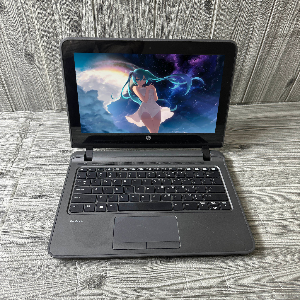 lenovo thinkpad laptop HP EE 11G2 TOUCHSEREEN  Inter Core 3  Ram 8GB SSD 128GB original berkualitas Mulus Bekas