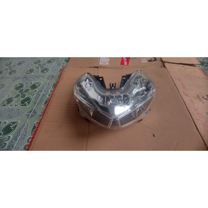 reflektor head light vario 125,150 old LED original