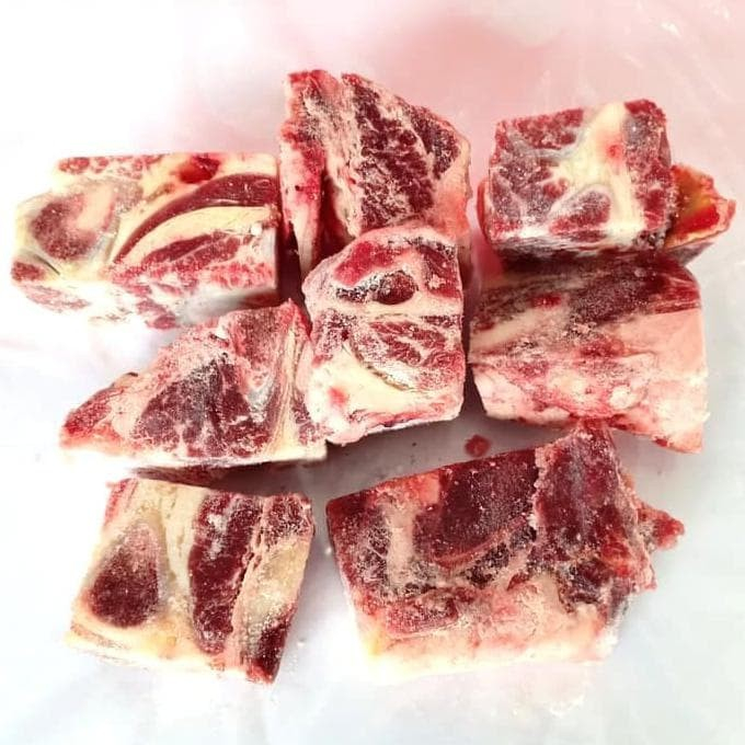 

Tulang Iga Sapi Muda / Brisket Bone / Iga Sapi Tulang Muda 500 Gram