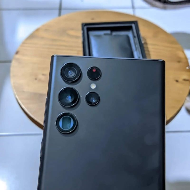 samsung s22 ultra second 2 item lengkap dan satu nya minus