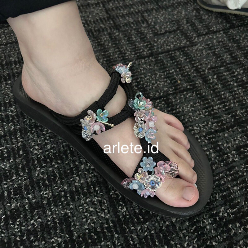 Tianna (Beads Sandal - Sandal Mote/Manik Wanita)