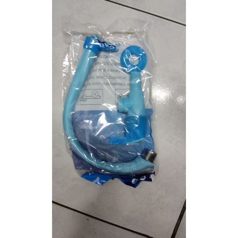 keran air /kran Bak/keran angsa plastik/ keran plastik/keran cuci tangan/keran wastafel