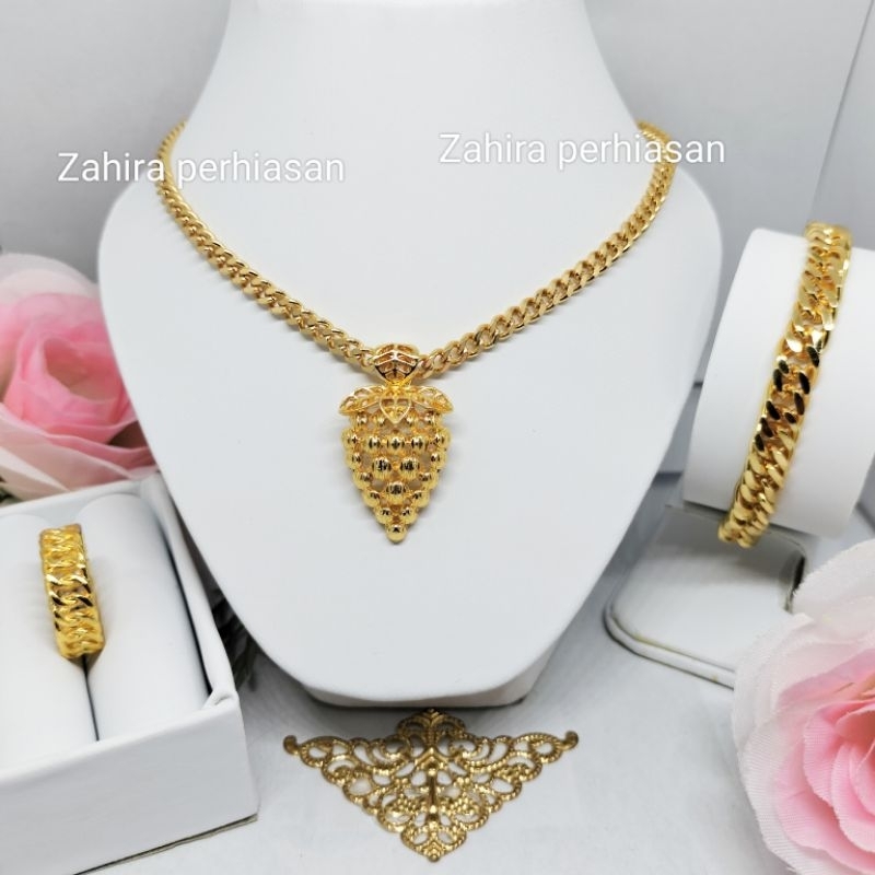 satu set perhiasan wanita rantai motif titanium import