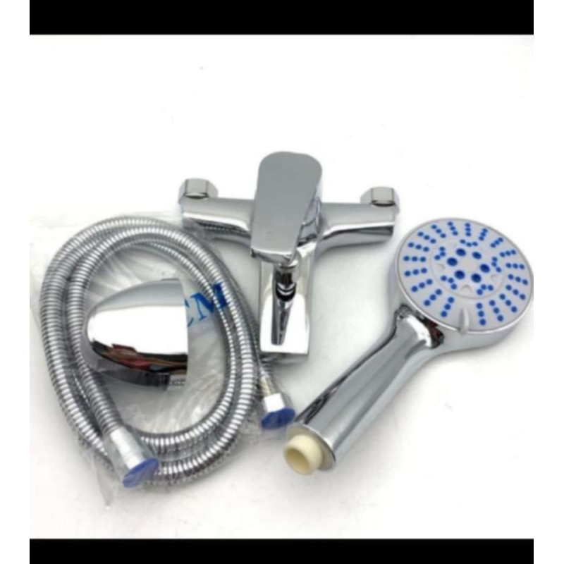 Kran bathup panas dingin kuningan mavis