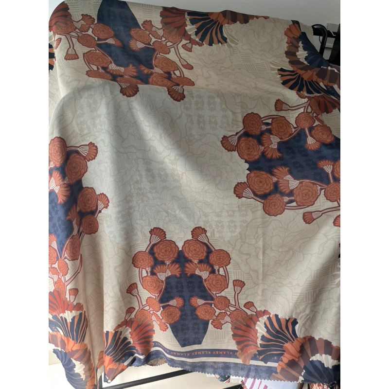 WearingKlamby-BaliScarf(PL)