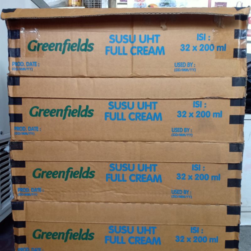 

Susu Greenfields Milk UHT 200 ml isi 32 pc