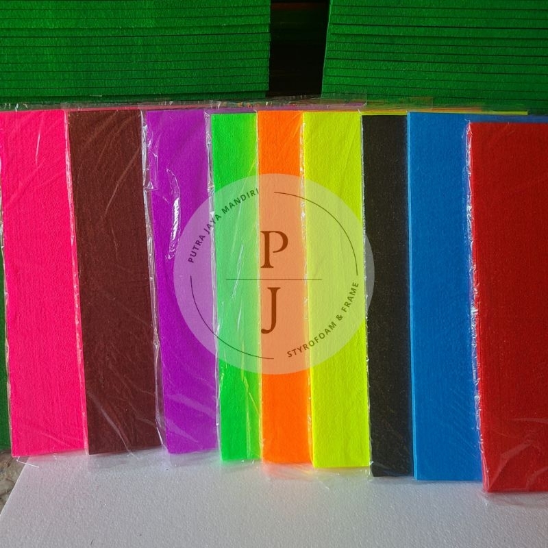 

Styrofoam lembaran warna warni ukuran 40 x 60 cm tebal 1,5 cm