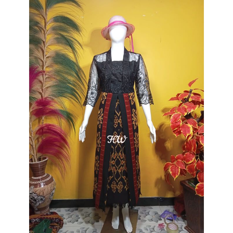 GAUN TENUN PANJANG KOMBINASI BROKAT