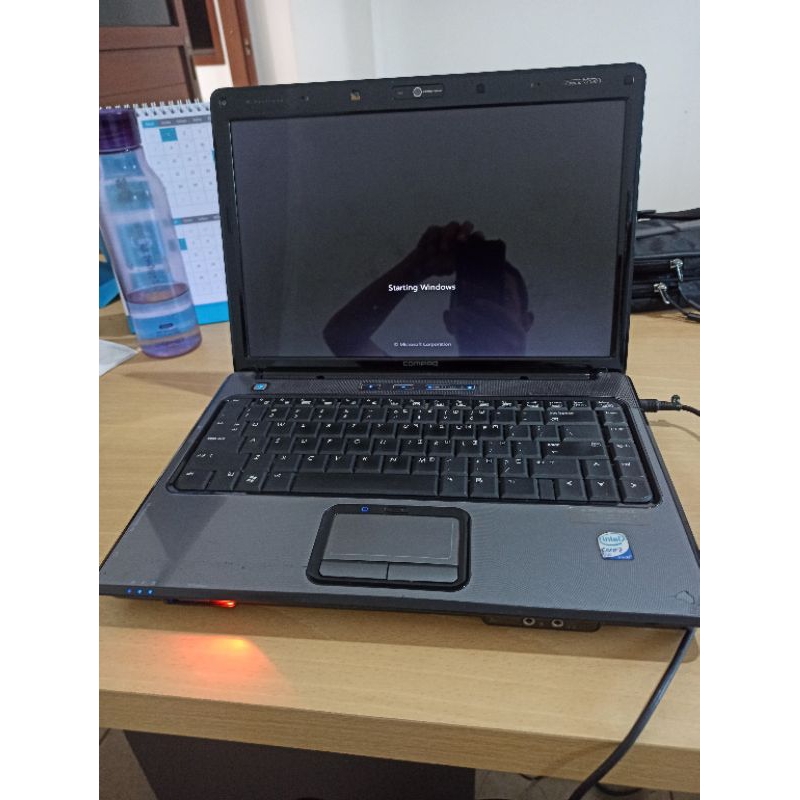 laptop Compaq V3000