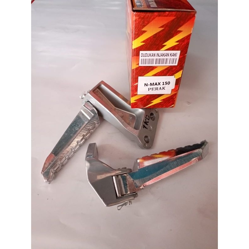 STEP DUDUKAN STEP BELAKANG PIJAKAN STEP NMAX FOOT STEP BELAKANG NMAX 155 NMAX OLD NEW NMAX