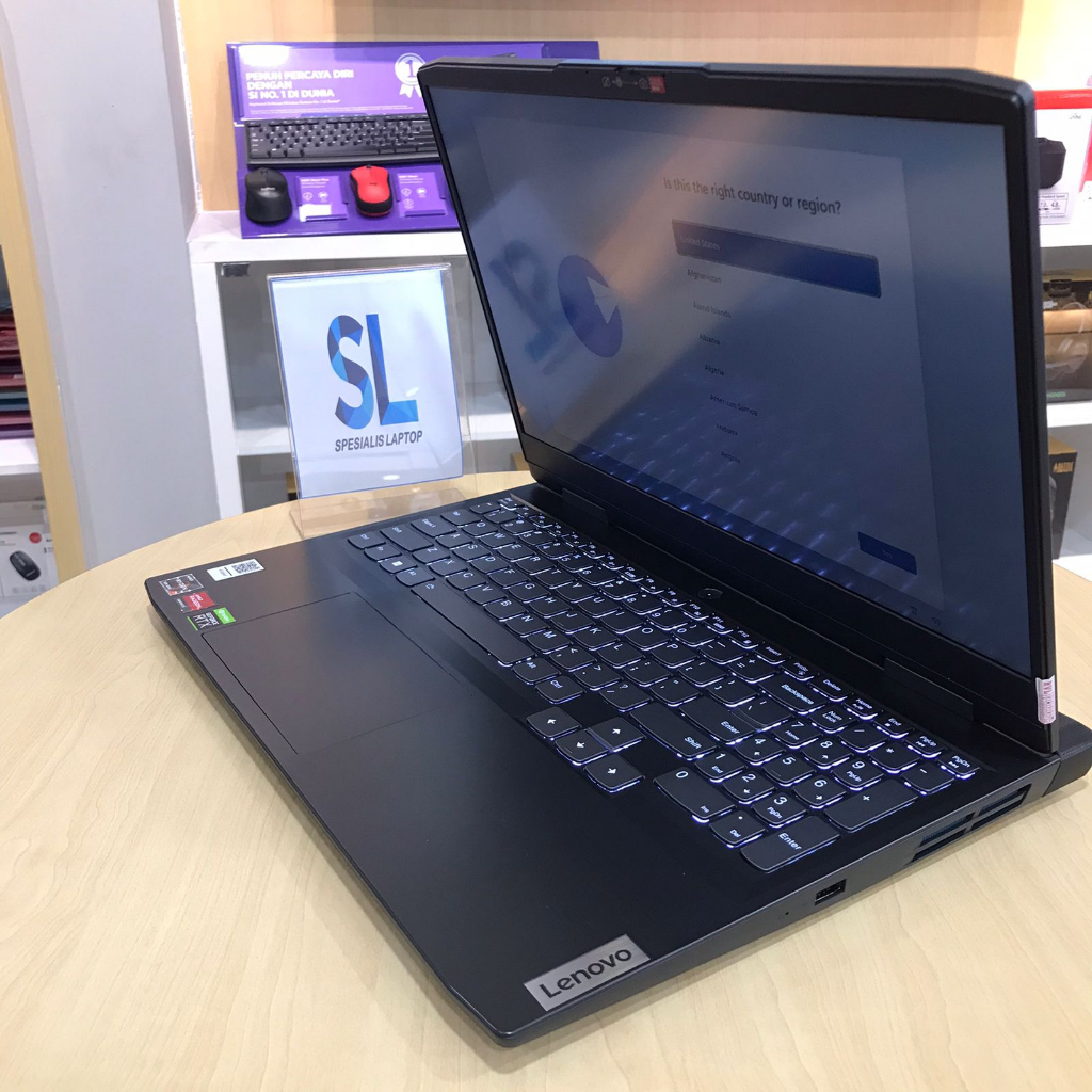 Laptop Gaming Lenovo Ideapad Gaming 3 15 Ryzen 7 7735HS RTX4050 32GB 1TB SSD Win11
