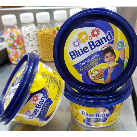 

BLUEBAND CUP/MARGARINE KEMASAN 250GR