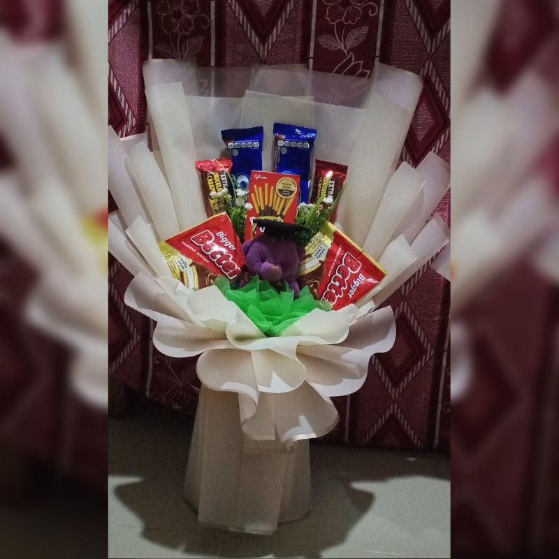 

BUCKET SNACK WISUDA