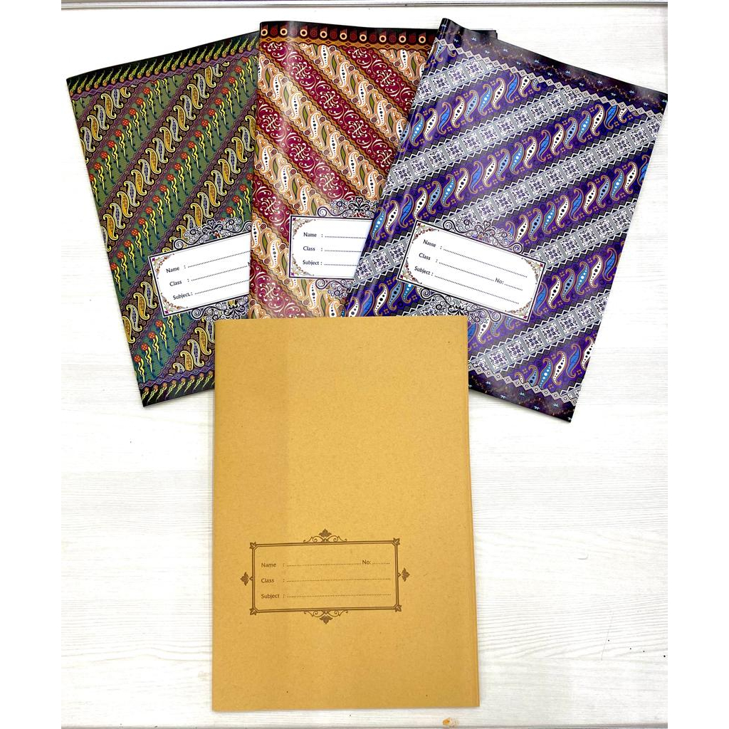 

Sampul buku tulis untuk buku tulis panjang atau boxy tersedia polos dan batik