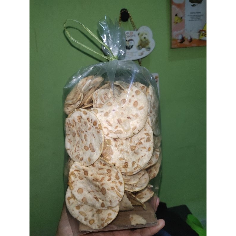 

Keripik Tempe ASLI TRENGGALEK | 250 gram. Terjangkau, Renyah Gurih, Enak, cocok untuk camilan sehari hari!