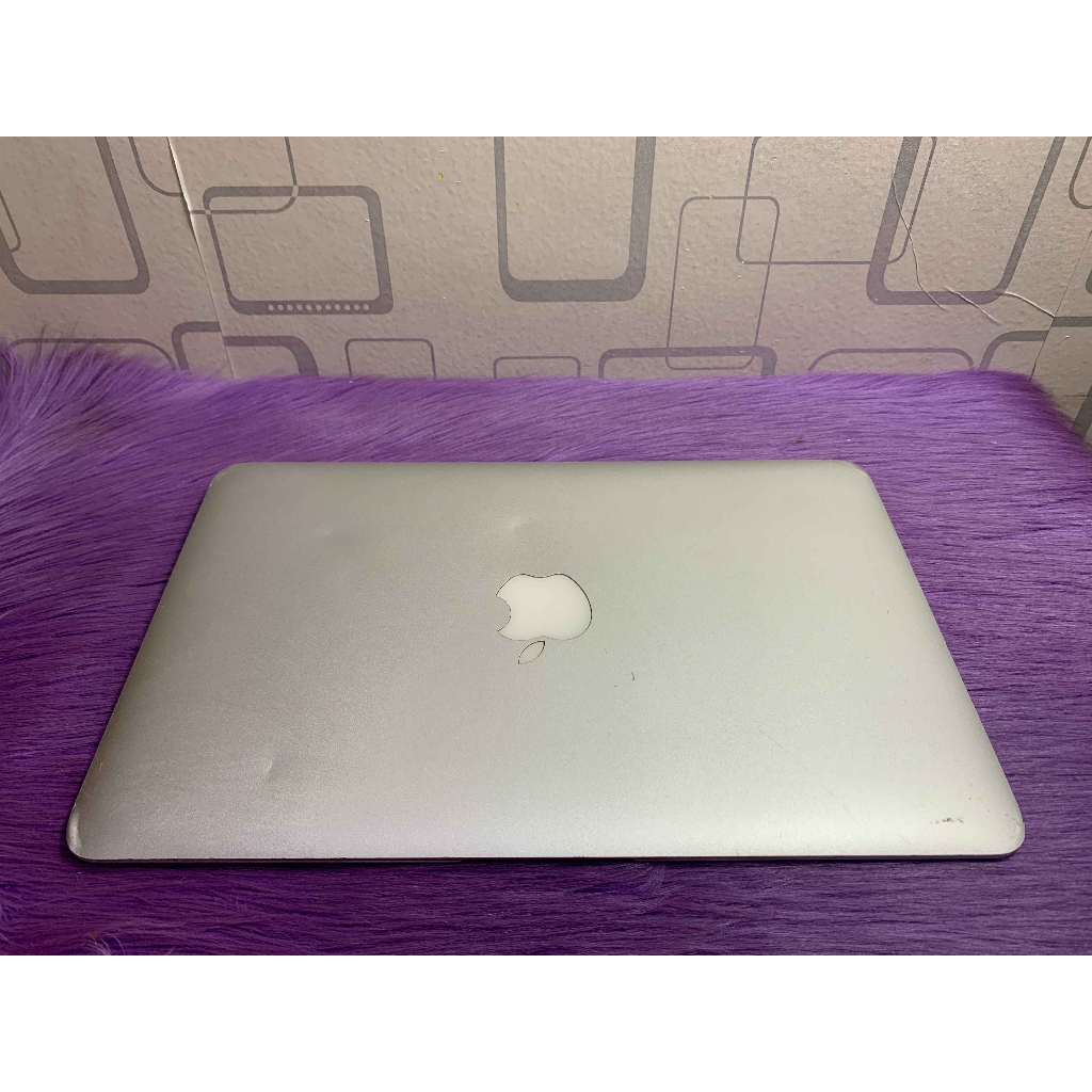 Macbook Air 11in Early 2014 Core i5 4GB SSD 128GB