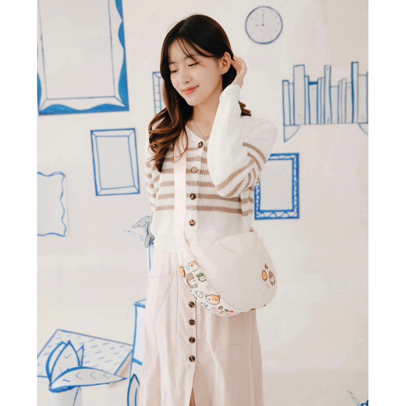 BYEOL X SALLY PIPER Crayon World Exclusive Merchandise - Crayon Moon Bag - Paper REG