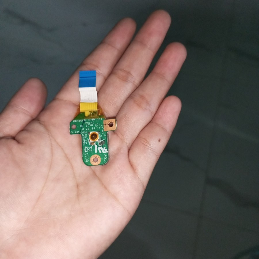 switch tombol on off Toshiba U500 u505 ori