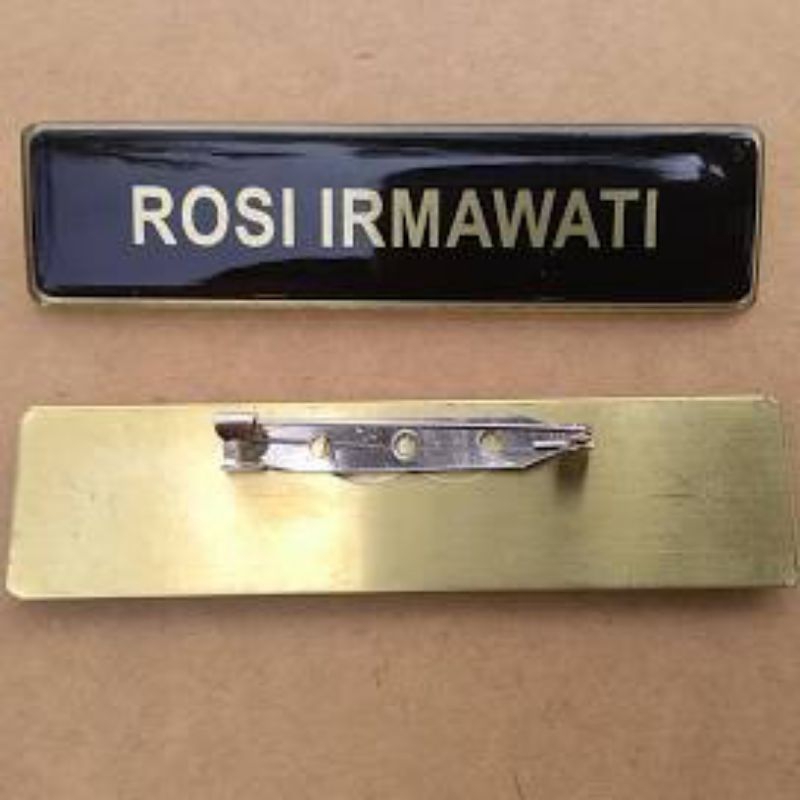 

Name Tag id card Kuningan. Name Tag Kuningan murah