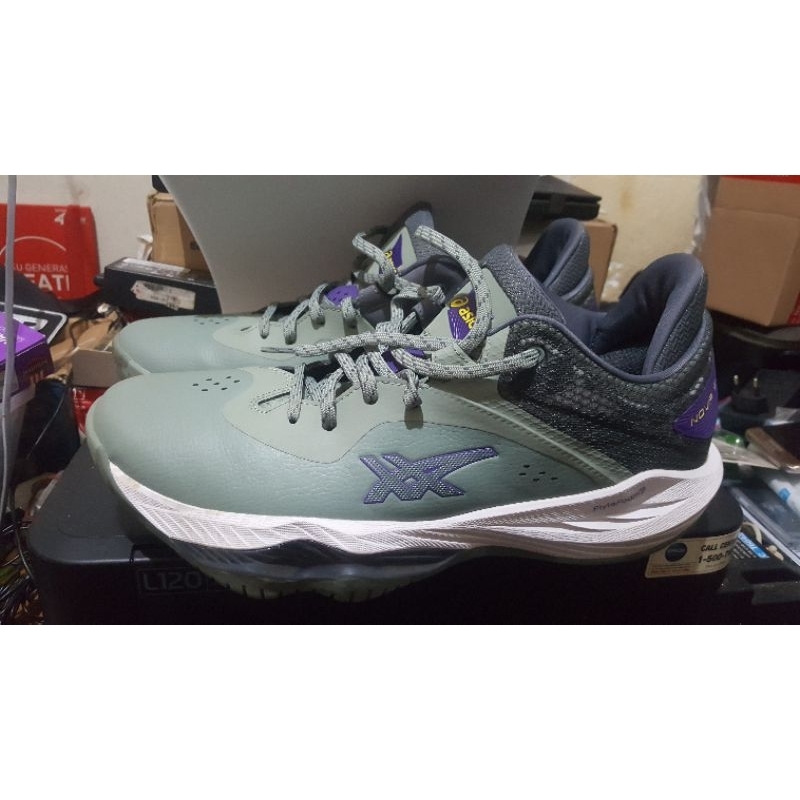 Sepatu Basket ASICS NOVA SURGE 2 LOW Size 11/ 45 . Slate Grey . second like new